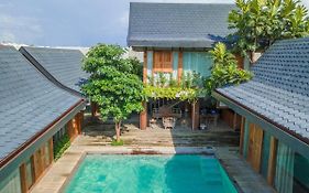 Ayom Java Village Solo